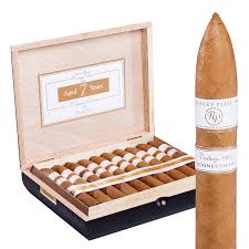 Rocky Patel Vin 1999 CHURCHILL